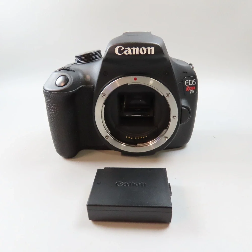 Canon EOS Rebel T5 DSLR 18 MP Camera - Body Only w/ Batterie